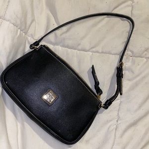 Black dooney and bourke purse